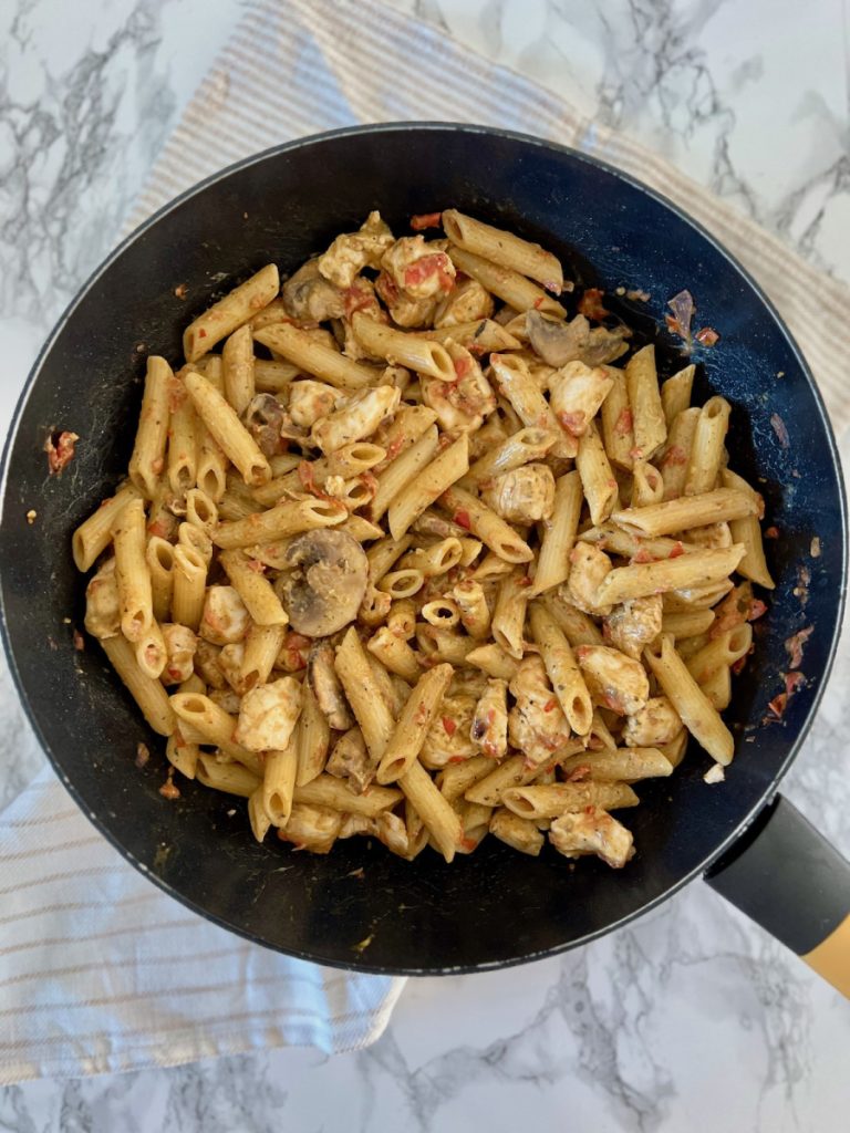 Creamy Chicken Pesto Pasta | High Protein Meal Prep