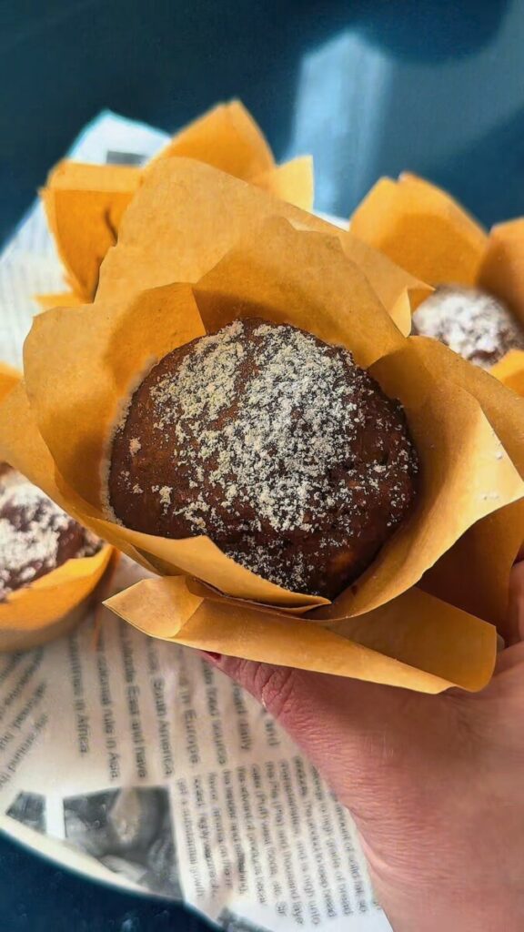 Healthy Banana Chocolate Muffins