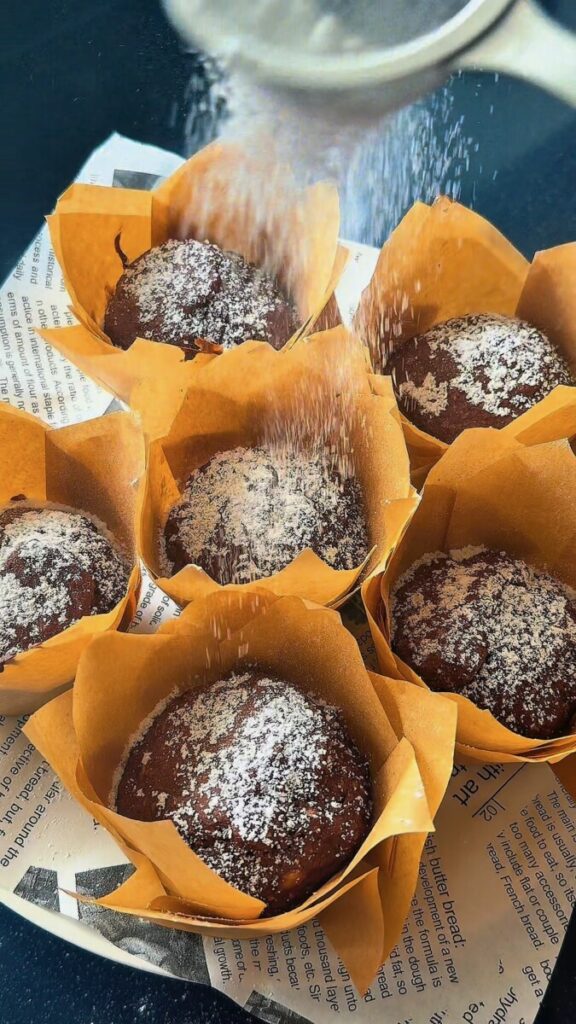 Healthy Banana Chocolate Muffins